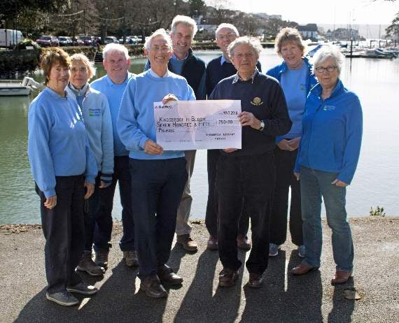 Kingsbridge Estuary Rotary Club donates to Kingsbridge In Bloom