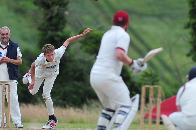 Devon Cricket League F Division West. Stokeinteignhead  1st XI versus Stoke Gabriel 2nd XI.    Stoke Gabriel bowler Albert Courtice