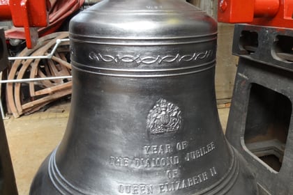 Kingswear’s new bells cast in Loughborough