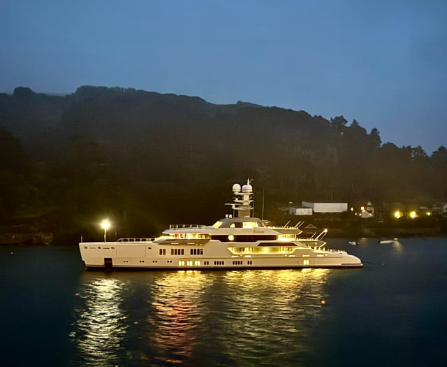 Salcombe welcomes $90m superyacht 