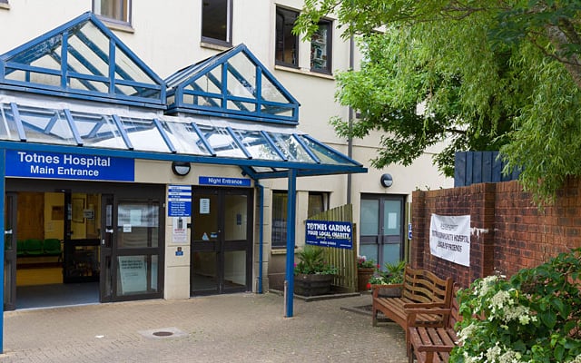 Plans to close beds at community hospital scrapped 