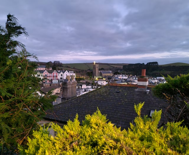 Gas pipes upgrade work underway in Salcombe